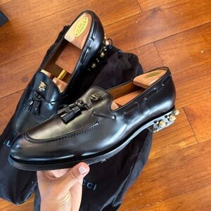 Authentic vintage Gucci Tiger Head Tassel Loafers Black